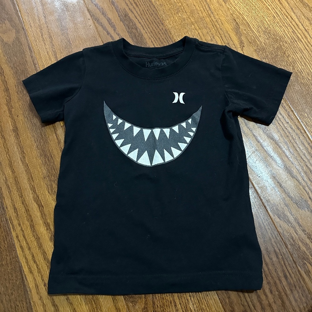 ! Hurley Black Graphic T-Shirt Boys Size 4T